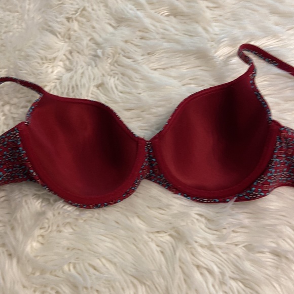 Victoria Secret Body by Victoria Lined Demi Bra size 38C excellent condition - Picture 8 of 12